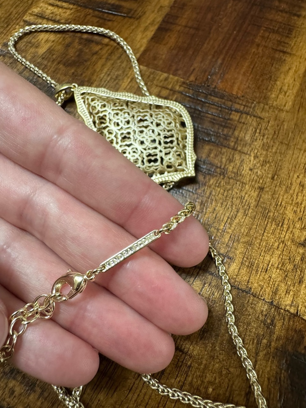 Kendra Scott Aiden Filigree Pendant Long Necklace in Gold - Picture 3 of 4